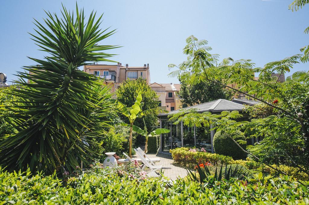 Hotel Melograno Spotorno Luaran gambar